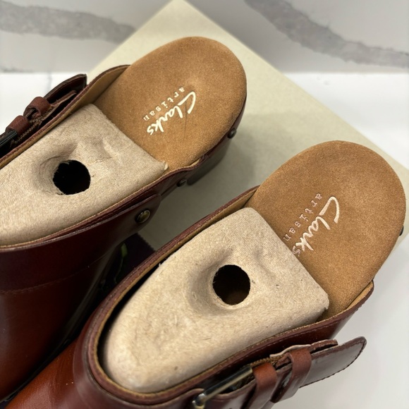 Clarks Ledella York Mules Heeled Tan Leather Slip On Women's Size 10 M - Picture 3 of 7